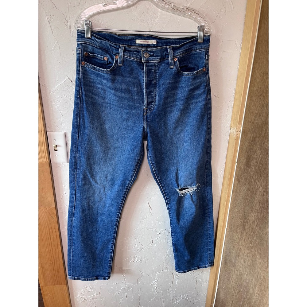 Levis Wedgie Straight Jeans‎ Womens 32 Medium Wash Blue Distressed Button Fly